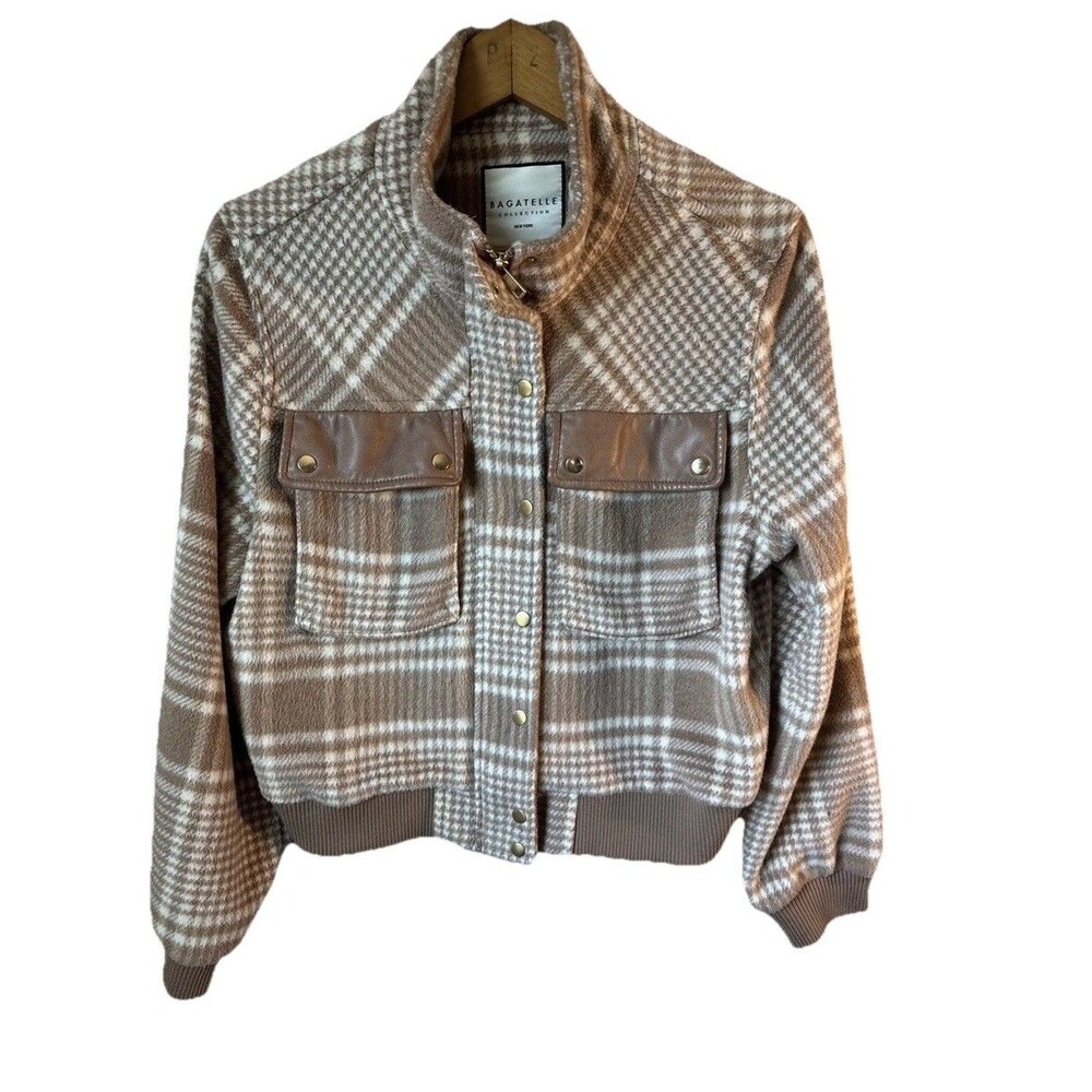 Bagatelle Women's Medium Jacket Plaid Beige White Cropped Fleece Glen Check